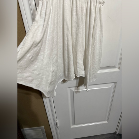 H264 Free People M pp14 L p15 unstretched Ivory Ruffle-Trim Swing Tank Top - Picture 2 of 9